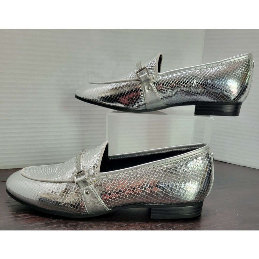 Circus By Sam Edelman Silver Faux Snakeskin Loafers Size 6